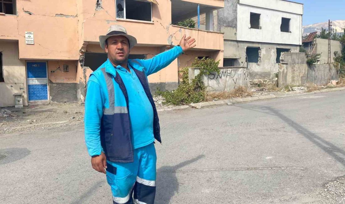DULKADİROĞLU İLÇESİ KANUNİ MAHALLESİNDE TEMİZLİK GÖREVLİSİ OLARAK ÇALIŞAN AHMET YEŞİLCE,