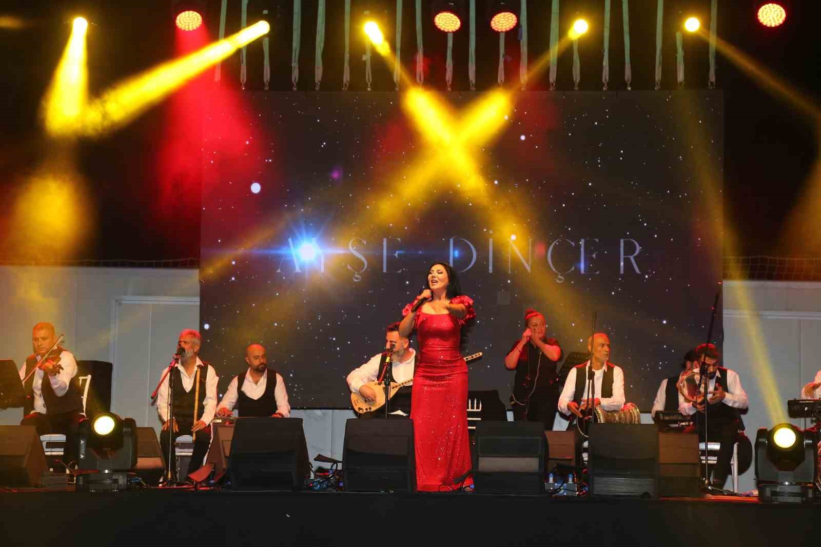 DÖŞEMEALTI BELEDİYESİ TARAFINDAN DÜZENLENEN 14’NCÜ GELENEKSEL NAR FESTİVALİ BÜYÜK BİR