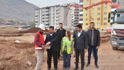 ELBİSTAN BELEDİYESİ’NİN DAR GELİRLİ AİLELERİ EV SAHİBİ YAPMAK İÇİN BAŞLATTIĞI