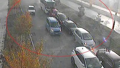 Oktay POLAT/ERZURUM,(DHA)-ERZURUM’da servis minibüsü, halk otobüsü ve 3 otomobilin karıştığı