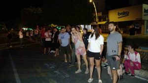 ANTALYA’NIN MANAVGAT İLÇESİNDE PARK İÇERİSİNDE BULUNAN TRAFONUN PATLAMASI SONUCU BİR