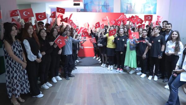 istanbul demiroren medyada cumhuriyetin 100uncu yili kutlamasi e884fba