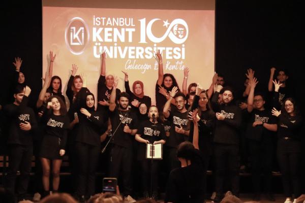 İSTANBUL, (DHA)- İstanbul Kent Üniversitesi’nin 2023/2024 Akademik Yılı Resmi Açılış