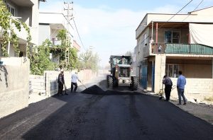 KAHRAMANMARAŞ DULKADİROĞLU BELEDİYESİ FEN İŞLERİ MÜDÜRLÜĞÜ EKİPLERİ, EYÜP SULTAN MAHALLESİ’NDE