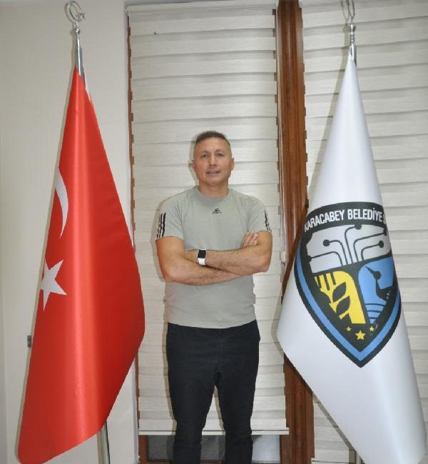 Yasin KESKİN /KARACABEY,(Bursa),(DHA)- TFF 2’nci Lig Beyaz Grup’ta mücadele eden