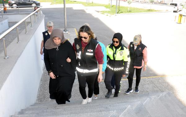 Muammer ŞEN/KARAMAN, (DHA)- FETÖ üyelerine yönelik 77 ilde eş zamanlı düzenlenen