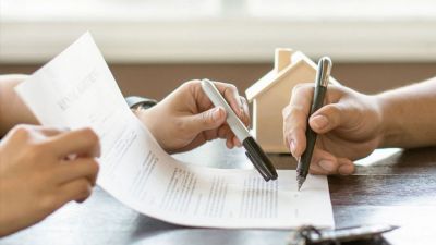 Antalya'da mülk sahipleri, kiraların fahiş oranda artması nedeniyle kiracılara tahliye