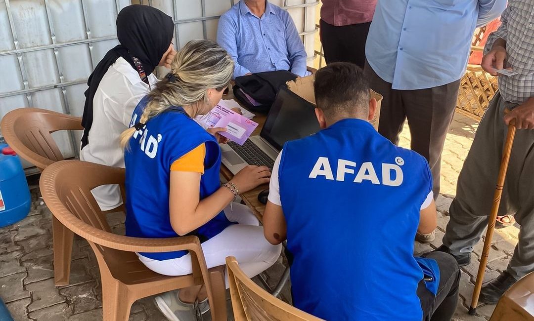 HATAY’DA DEPREMZEDE VATANDAŞLARA, AFAD