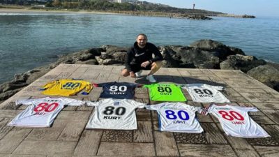 Türk futbolunun başarılı ismi, Osmaniyeli Ümit Kurt, futbol kariyeri boyunca
