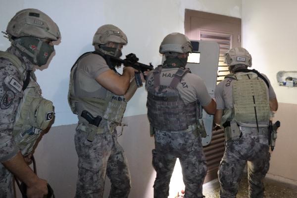 MERSİN, (DHA)- MERSİN’de FETÖ/PDY’nin güncel yapılanmasına yönelik operasyonda, 7 şüpheli
