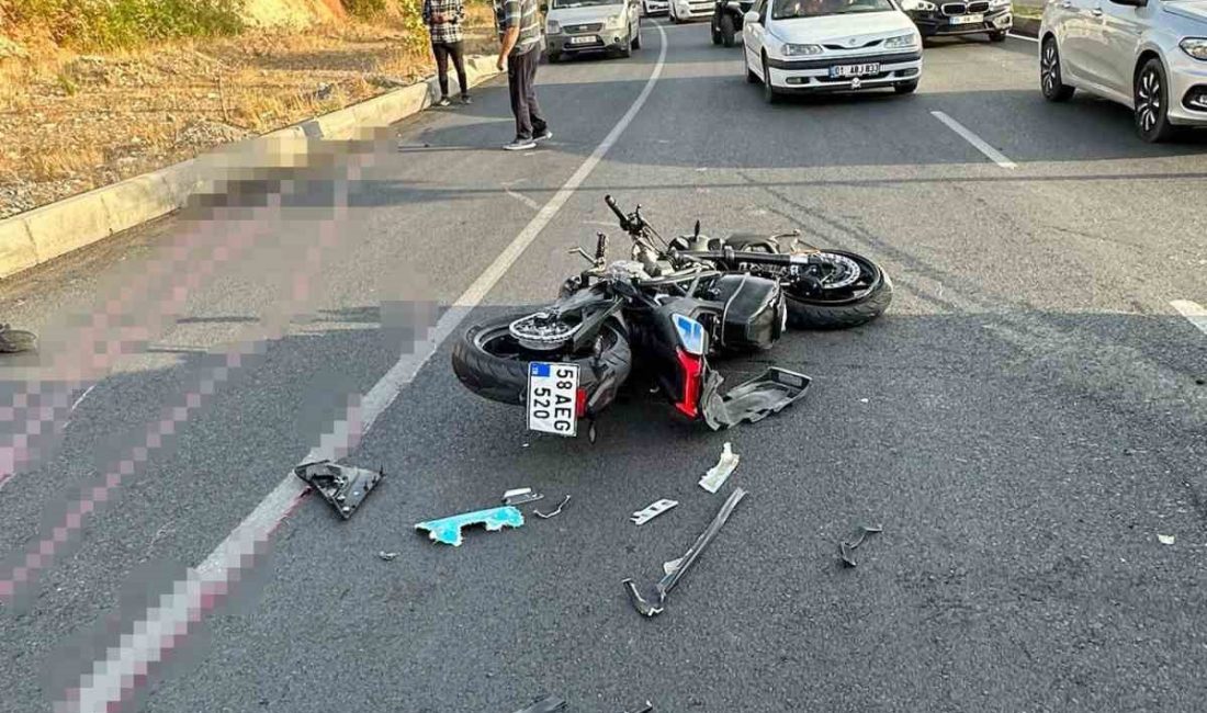 KAHRAMANMARAŞ'TA MOTOSİKLET İLE ÖZEL HALK OTOBÜSÜNÜN ÇARPIŞMASI SONUCU, MOTOSİKLET SÜRÜCÜSÜ