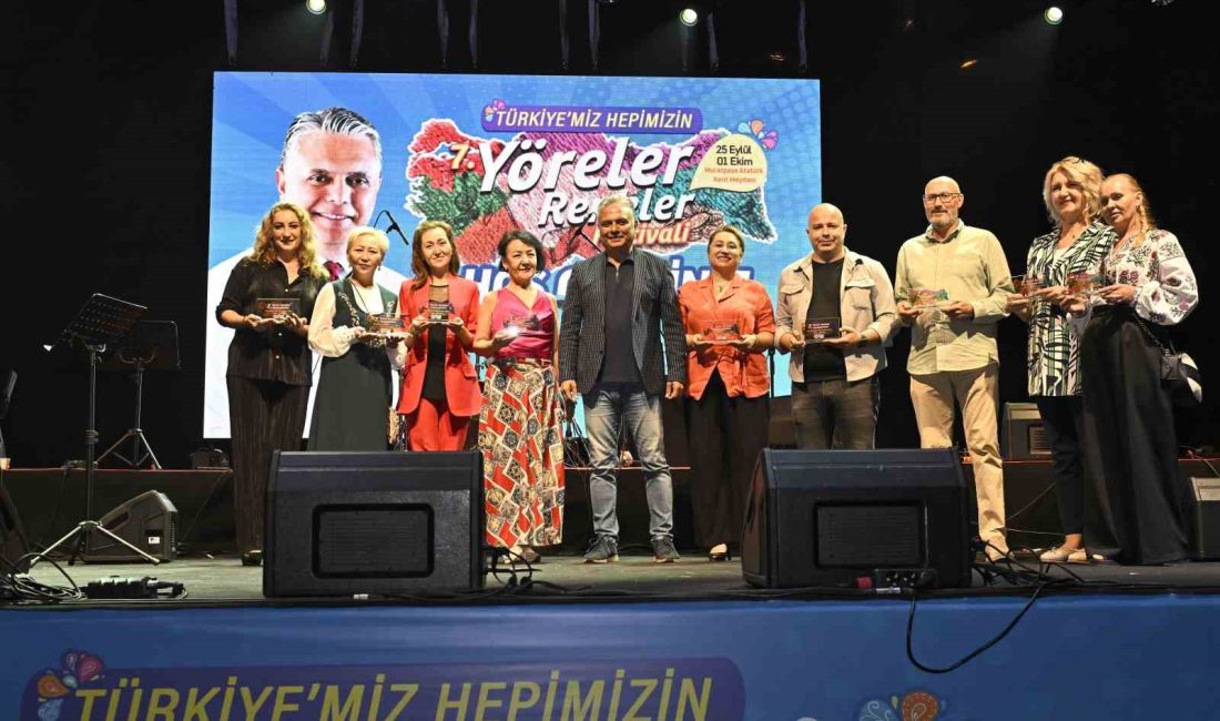 MURATPAŞA BELEDİYESİ’NİN DÜZENLEDİĞİ 7. YÖRELER RENKLER FESTİVALİ ‘KOMŞU ÜLKELER GECESİ’YLE