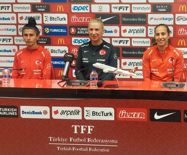 Yusuf ÇINAR/ÇORUM,(DHA) – A Milli Kadın Futbol Takımı Teknik Direktörü Necla Güngör