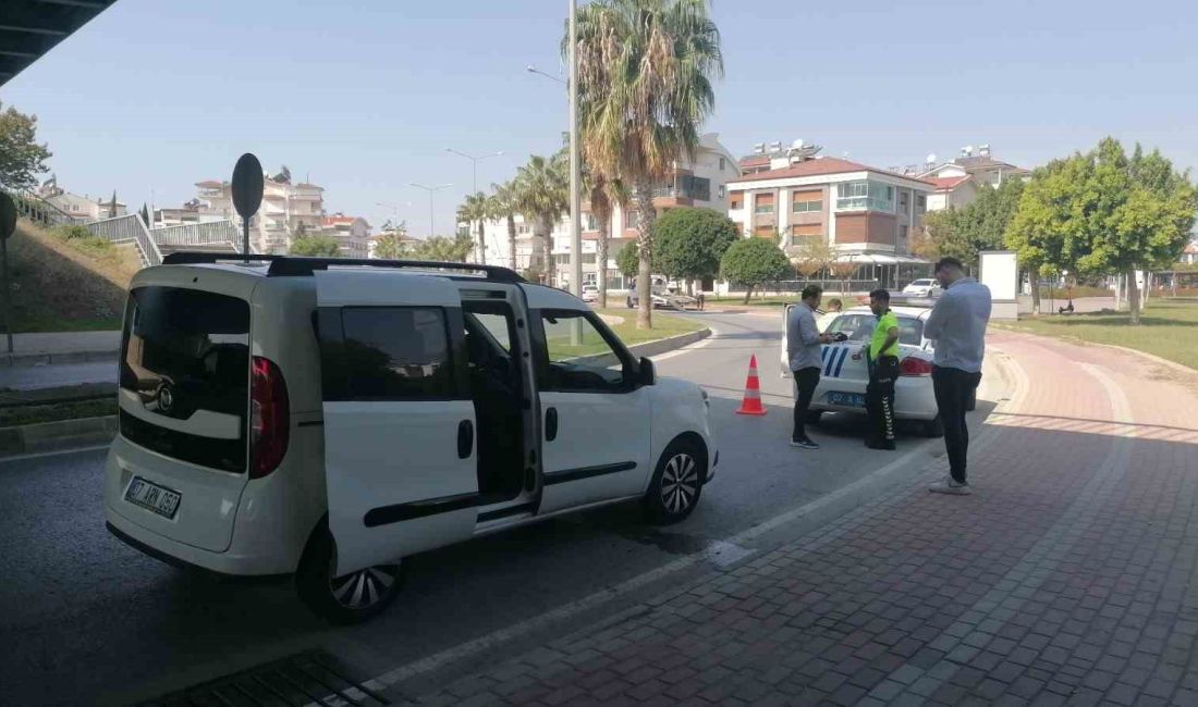 ANTALYA'NIN MANAVGAT İLÇESİNDE KORSAN TAŞIMACILIK YAPAN SÜRÜCÜYE 20 BİN 342