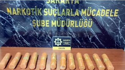 İsa ÇİÇEK/SAKARYA, (DHA)- SAKARYA’da polisin düzenlendiği operasyonda İran’dan gelen TIR’ın,