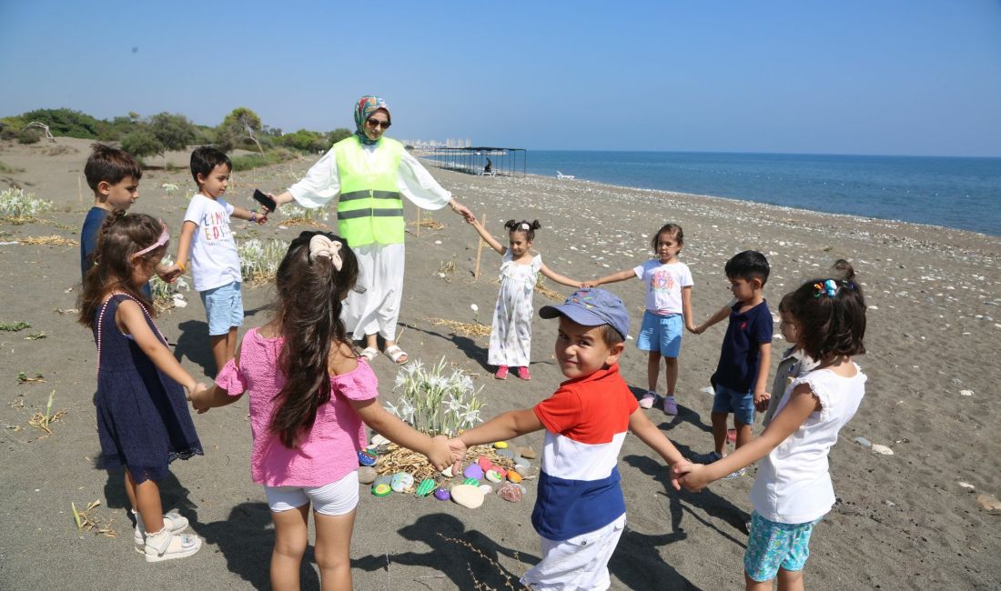Kum zambaklarını koruma altına aldılar, geleceğe umutla adım attılar. Mersin