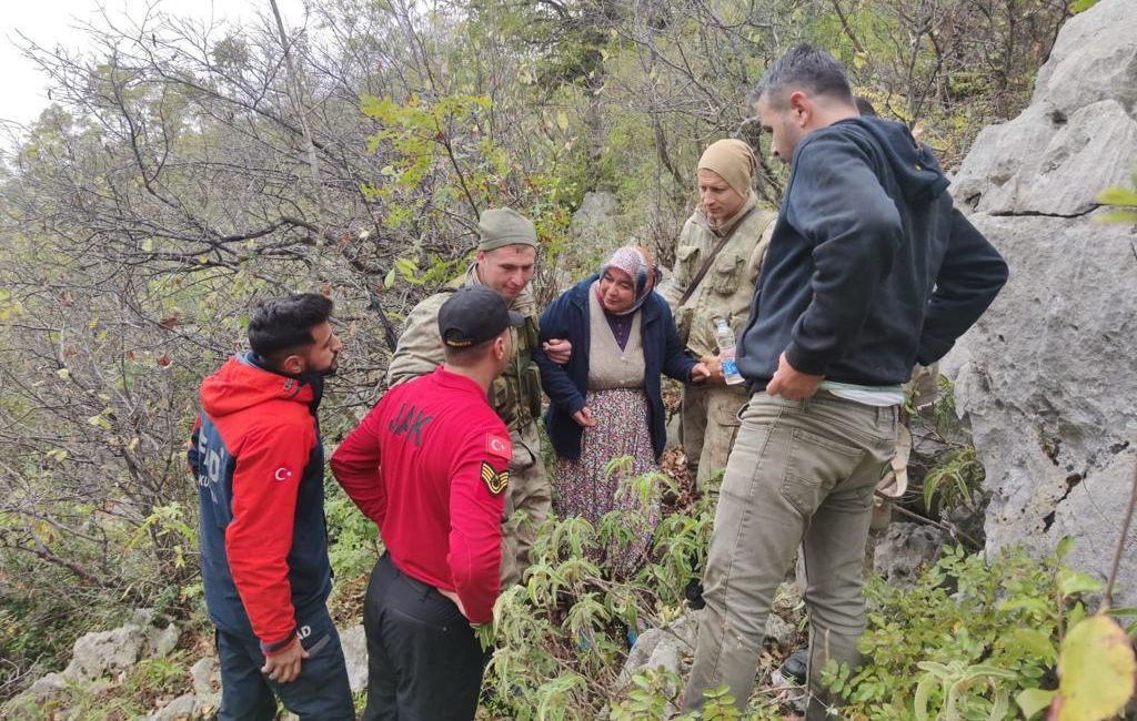 Kahramanmaraş’ın Andırın ilçesinde kaybolan kadın, jandarma ekipleri tarafından 12 saat