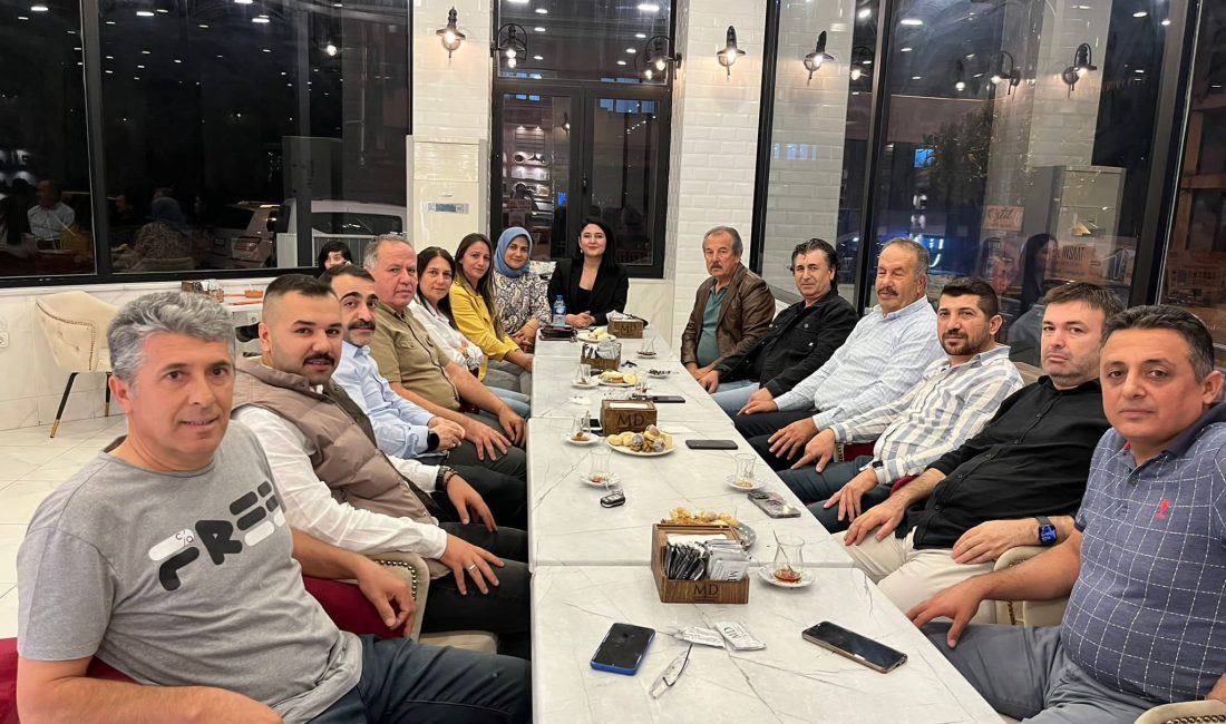Düziçi’nde Emlak ve Gayrimenkul danışmanlığı hizmeti sunan sektör temsilcileri bir