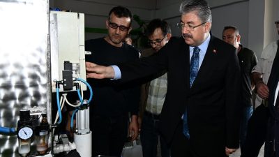 Osmaniye Valisi Dr. Erdinç Yılmaz, Düziçi Ellek Beldesinde faaliyet gösteren
