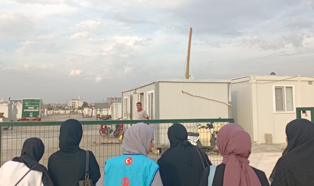 Osmaniye il Müftülüğü Gençlik koordinatörlüğünün düzenlemiş olduğu depremzede aileleri ziyaret
