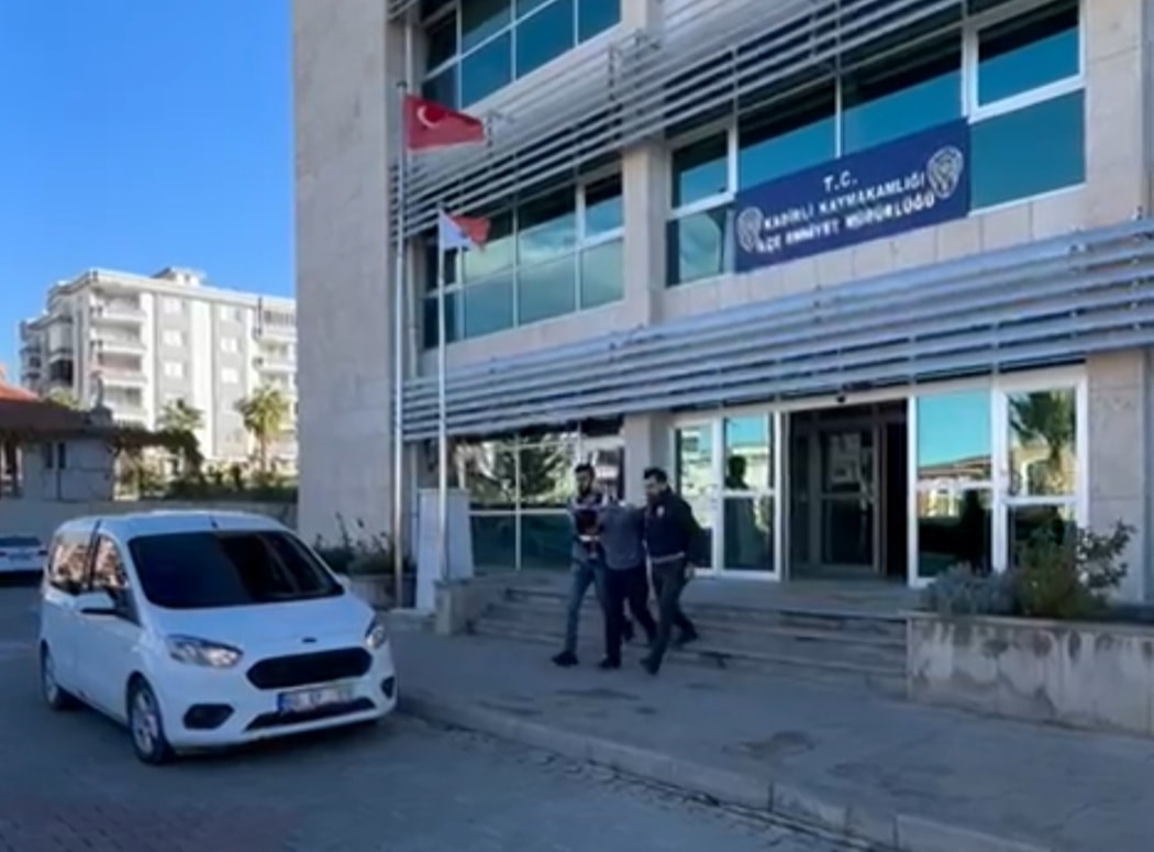 ARANAN HÜKÜMLÜ OPERASYONLA YAKALADI