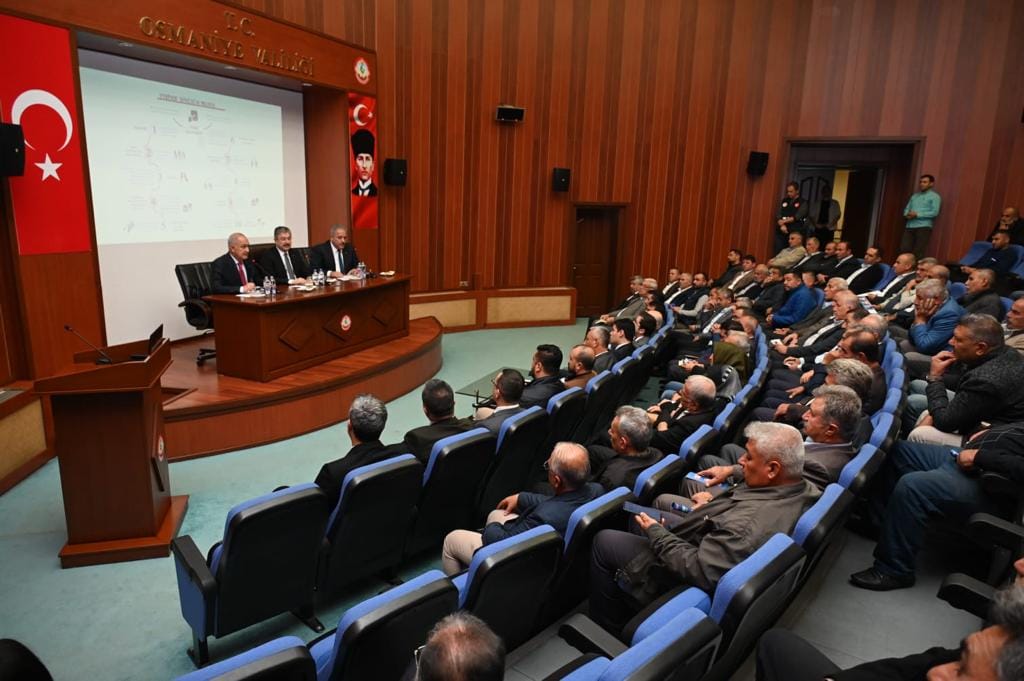 YILMAZ ; MUHTARLAR’LA BİLGİLENDİRME TOPLANTISI YAPTI
