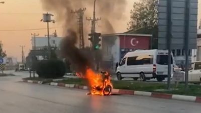 Adana yolu üzeri Kadir Traş Ekmek Fabrikası civarında seyir halindeki