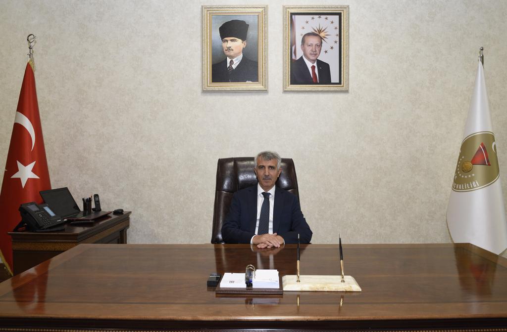 Kahramanmaraş Valisi Mükerrem Ünlüer, 10 Kasım Atatürk’ü Anma Günü dolayısıyla