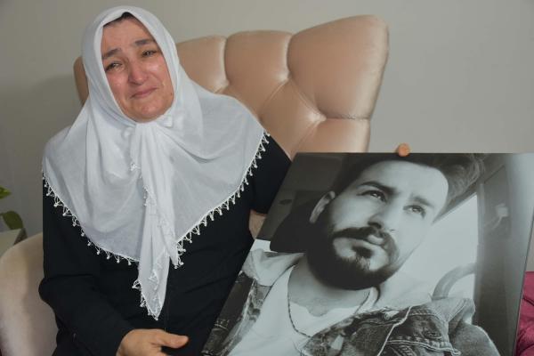 Kadir ÖZEN/İZMİR, (DHA)- AYDIN’ın Germencik ilçesinde otoyolda kaza yapan yaralıya