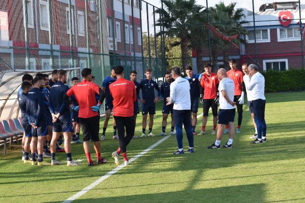 İZMİR, (DHA) – TFF 2’nci Lig Beyaz Grup’ta son 2 maçında