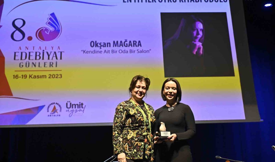 MURATPAŞA BELEDİYESİ TARAFINDAN DÜZENLENEN 8. ANTALYA EDEBİYAT GÜNLERİNDE, YAZIN DÜNYASININ