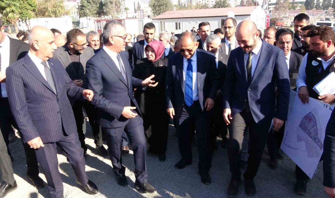 ÇEVRE, ŞEHİRCİLİK VE İKLİM DEĞİŞİKLİĞİ BAKANI MEHMET ÖZHASEKİ, “ŞU ANA