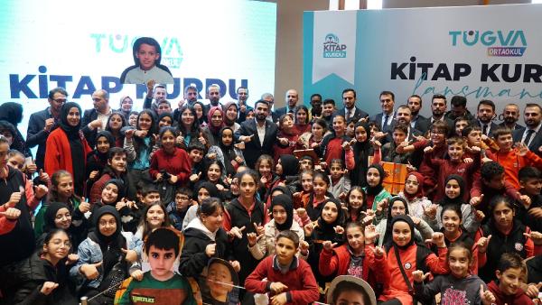 İSTANBUL, (DHA) – Türkiye Gençlik Vakfı’nın (TÜGVA) projesi Kitap Kurdu