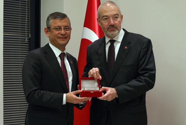 CHP Genel Başkanı Özel’in Bosna-Hersek temasları