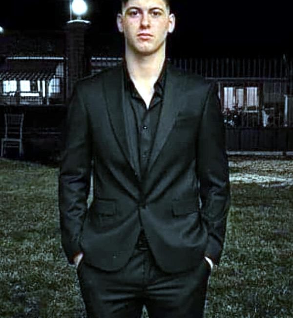 Olgay GÜLER/ EDİRNE, (DHA)- EDİRNE’de minibüsle çarpışan motosikletteki sürücü Ersin Eren