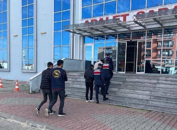 Ünsal YÜCEL/EDİRNE,(DHA)-EDİRNE’de 10 teknenin motorunu çalıp, İstanbul’da satan 5 şüpheliden