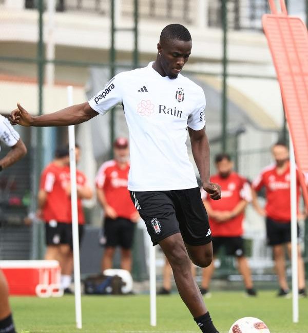 İSTANBUL, (DHA) – Beşiktaş, Eric Bailly’nin sol uyluk arka adalesinde