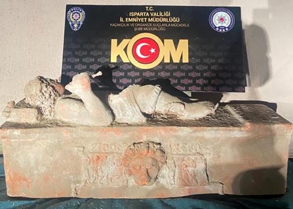 eski roma donemine ait 15 metrelik lahit ele gecirildi 9fc4b0f