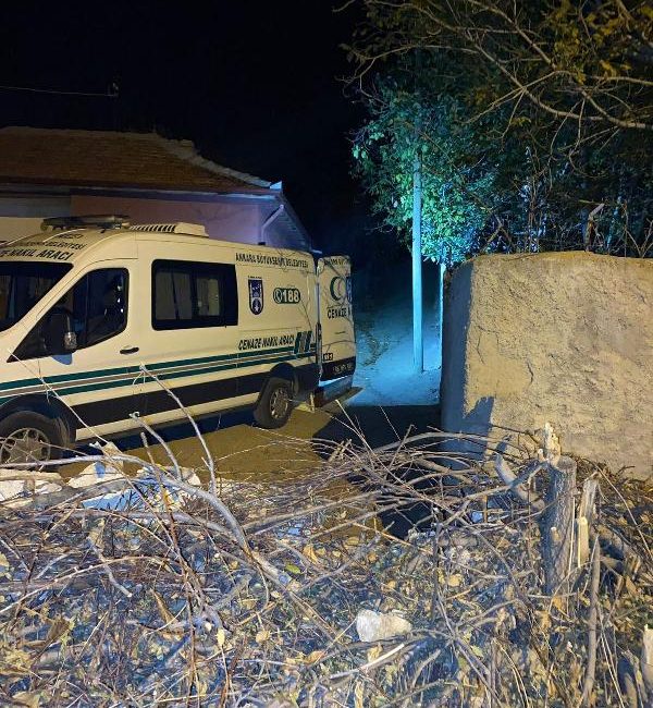Evinin yolu üzerinde ölü bulundu Zeynep GÖRGÜLÜ/ ŞEREFLİKOÇHİSAR (Ankara), (DHA)- ANKARA’nın Şereflikoçhisar ilçesinde Aşır Yiğit (56),