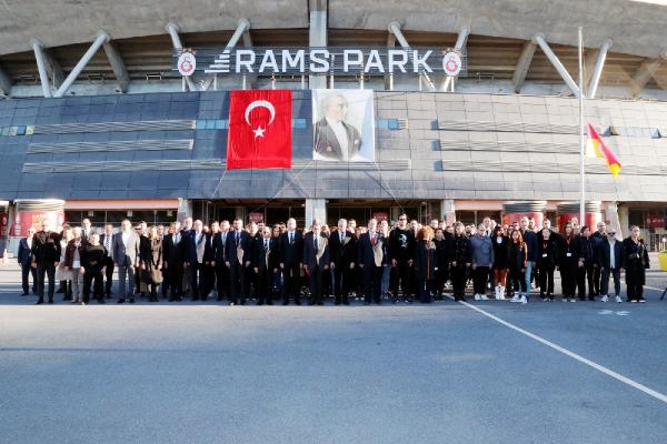 Dursun Özbek: Bu kulübün tüm sporcuları, onun bize öğütlediği gibi