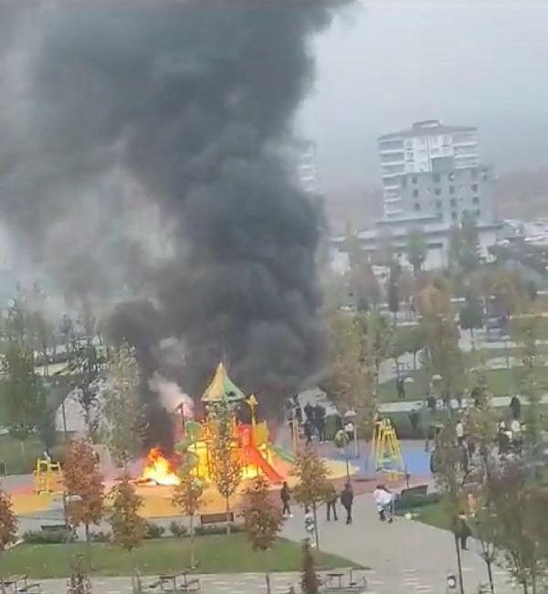 Kadir GÜNEŞ/GAZİANTEP, (DHA)- GAZİANTEP’te, parktaki çocuk oyun aletlerinin yakılmasına ilişkin soruşturmada,