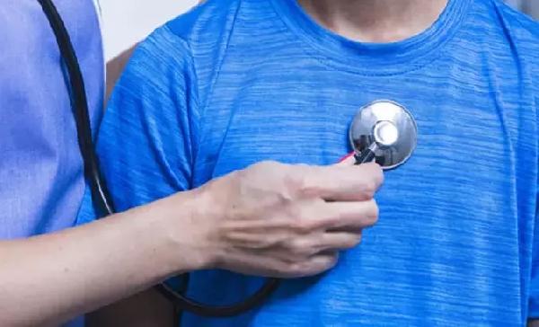 gecmeyen oksuruk ve nefes darligi varsa akciger kanserinden suphe edilmeli 4b0af34