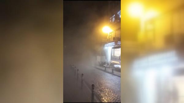 (Geniş Haber) Sultanahmet'te tarihi binada çökme (Geniş Haber) Sultanahmet'te tarihi binada çökme