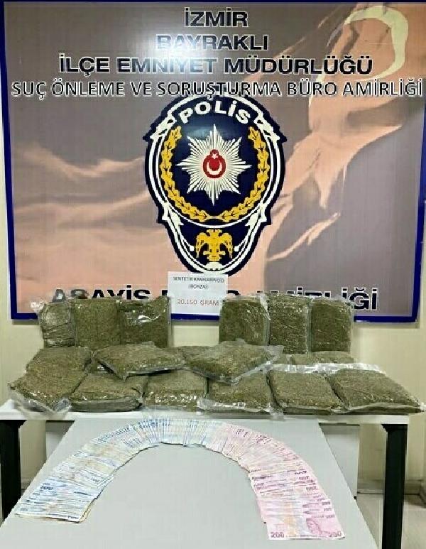İzmir'de 20 kilo bonzai ele geçirildi