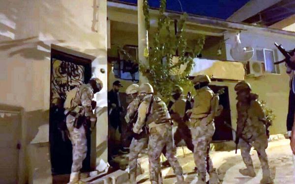 izmirde teror operasyonu 8 gozalti 14e7ea6