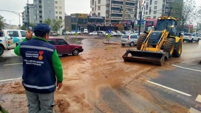 KAHRAMANMARAŞ’TA ETKİLİ OLAN SAĞANAK YAĞIŞIN ÇEVREYE VERDİĞİ HASAR VE TAHRİBATLARI