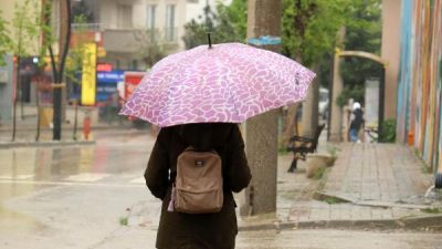 Kahramanmaraş'ta yeni haftanın ilk günlerinde gökgürültülü sağanak yağış etkili olacak.