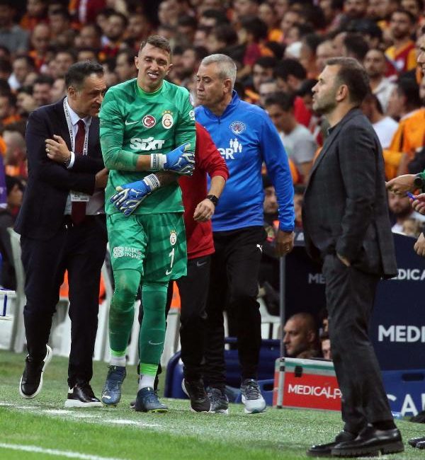 Sacit GÖNCÜ – Serhan TÜRK / İSTANBUL,(DHA)- Süper Lig’in 11’inci