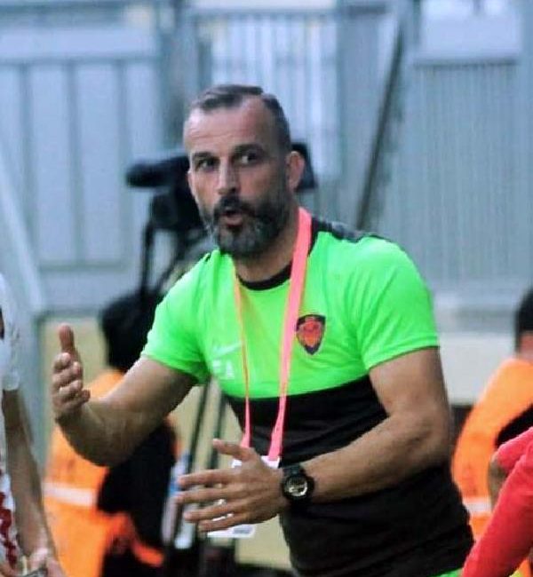 Ahmet KORKMAZER / NEVŞEHİR,(DHA)- Nevşehir Belediyespor’da teknik direktör Ender Alkan