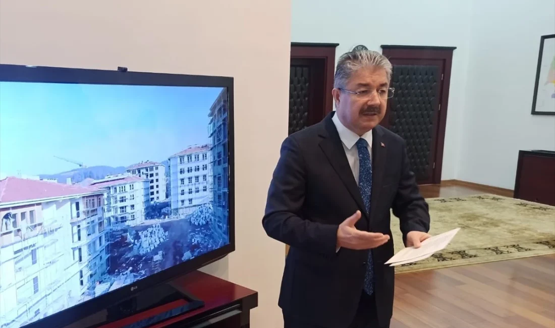 Osmaniye Valisi Erdinç Yılmaz, CHP Genel Başkanı Özgür Özel’in kentteki